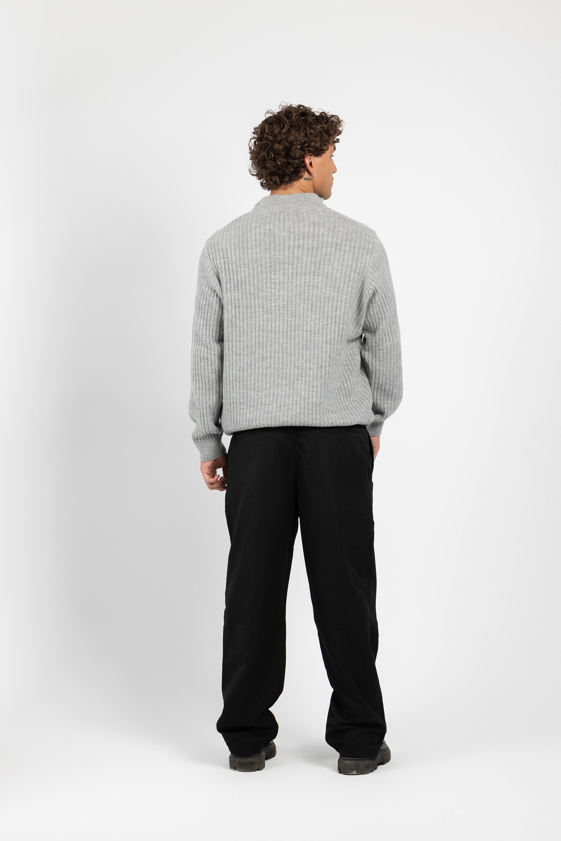 Untchd Gray Quarter-Zip Knit Sweater