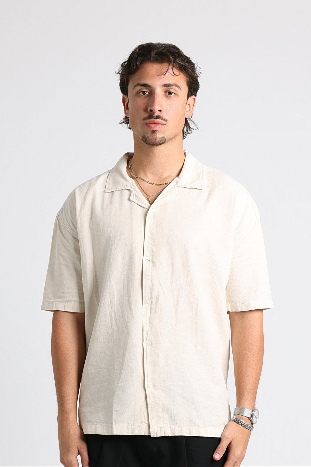 UNTCHD OFF-White Linen shirt