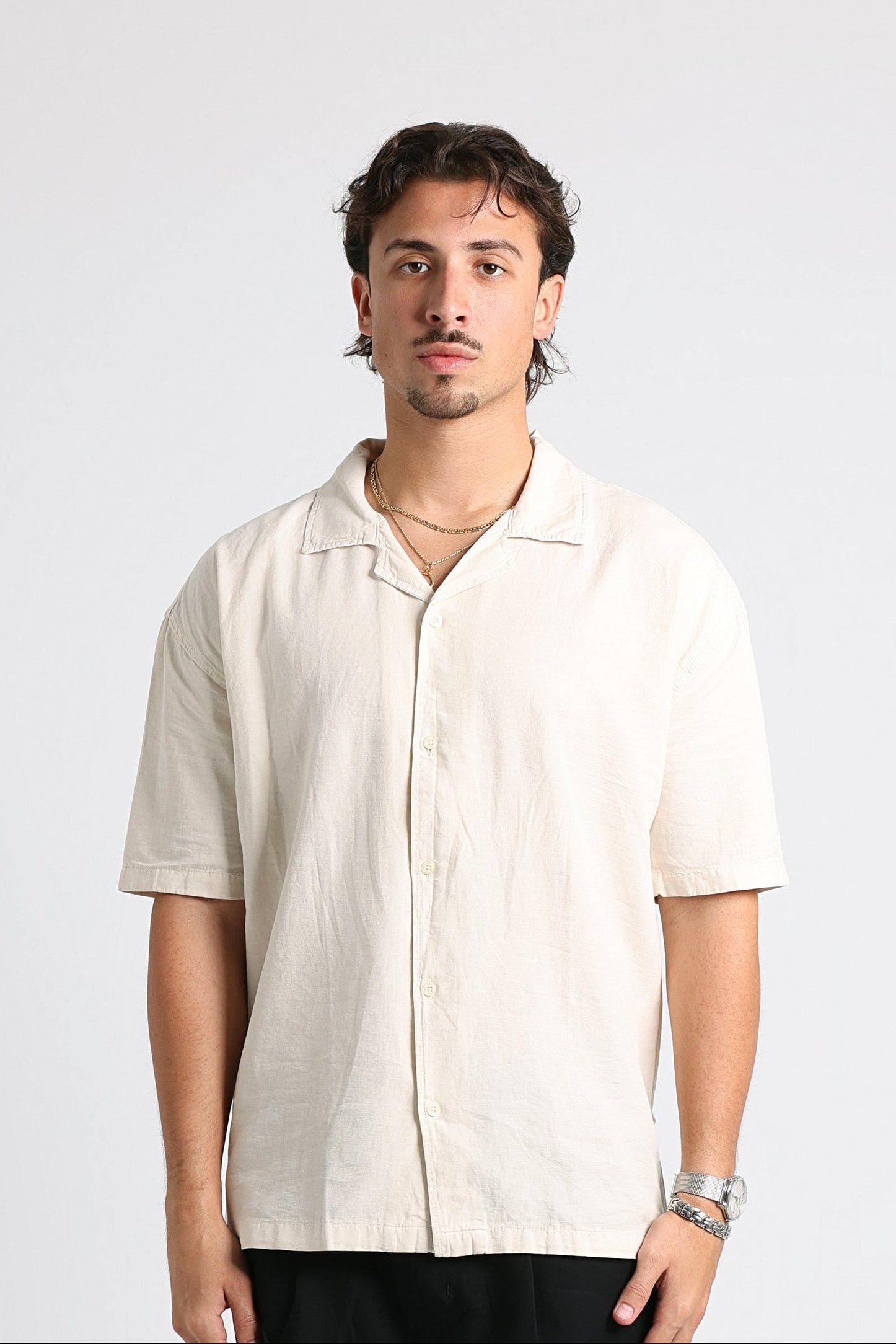 UNTCHD OFF-White Linen shirt