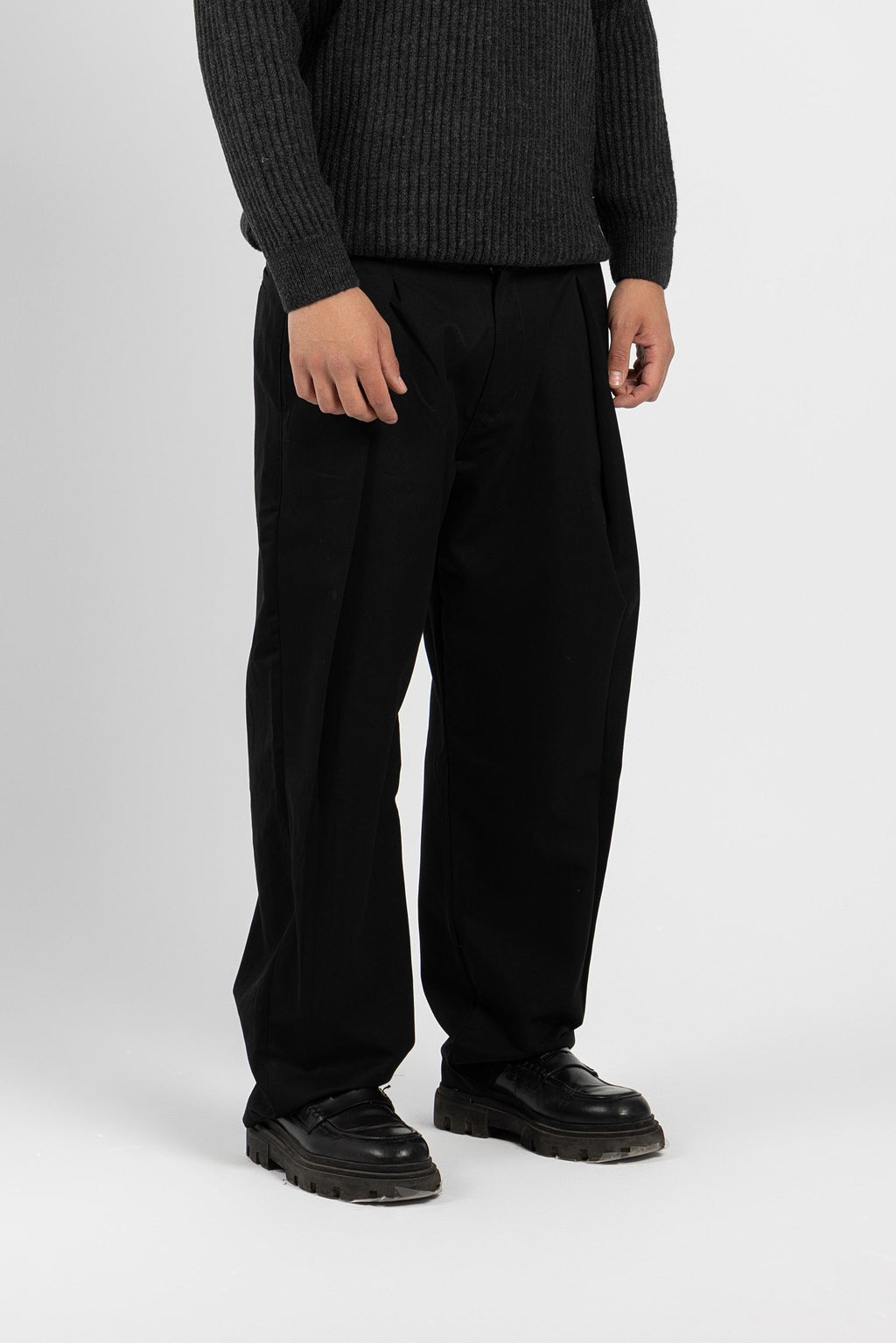 Untchd Black Wide Leg Pleated Pants