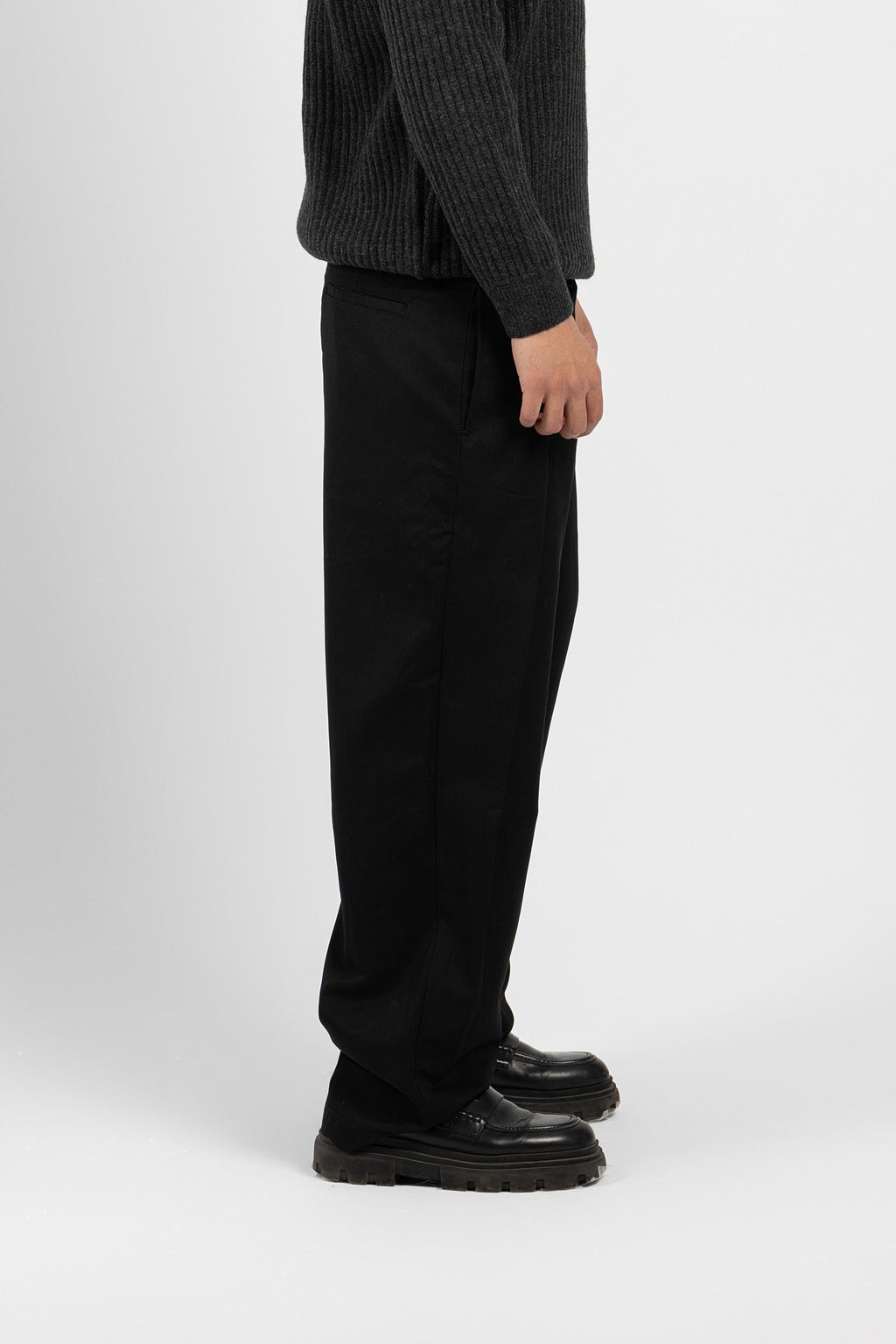 Untchd Black Wide Leg Pleated Pants